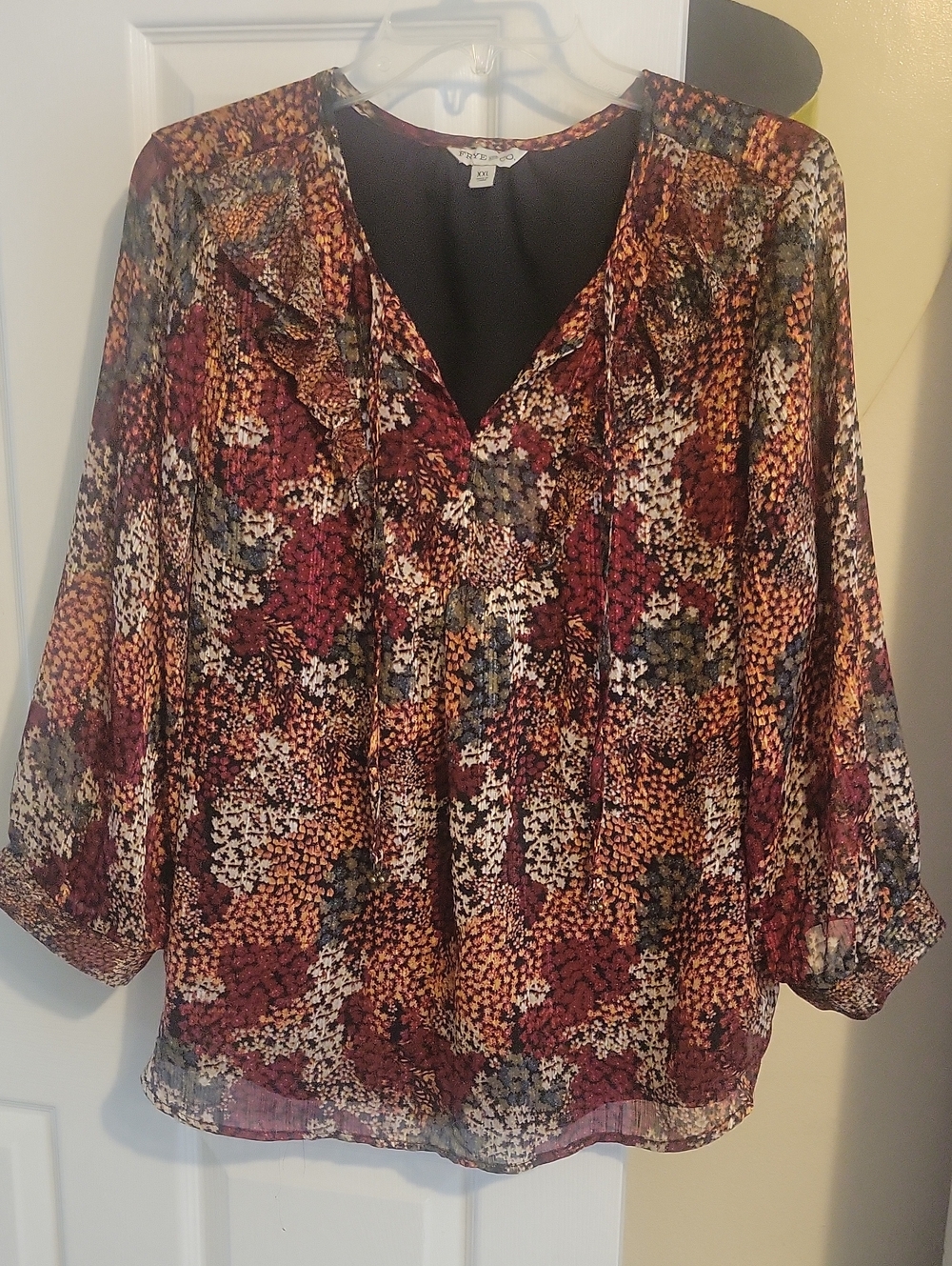 Frye & Co SzXXL Burgundy & Mustard Lined Patterned V-Neck Blouse Ruffle collar